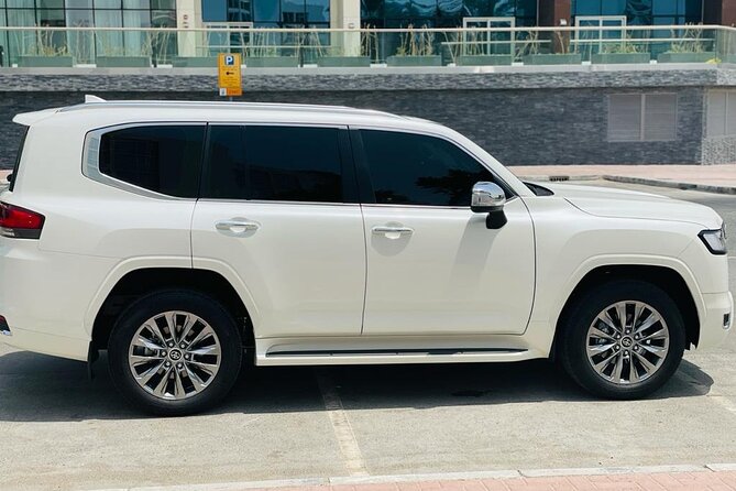 Cars With Driver Availabe In Dubai for daily basis - Booking details, timing, and cancellation