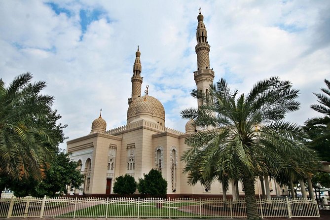 Combo Dubai City Tour and 4X4 Desert Safari with Dinner - Camel riding, henna, falcons, and the evening camp