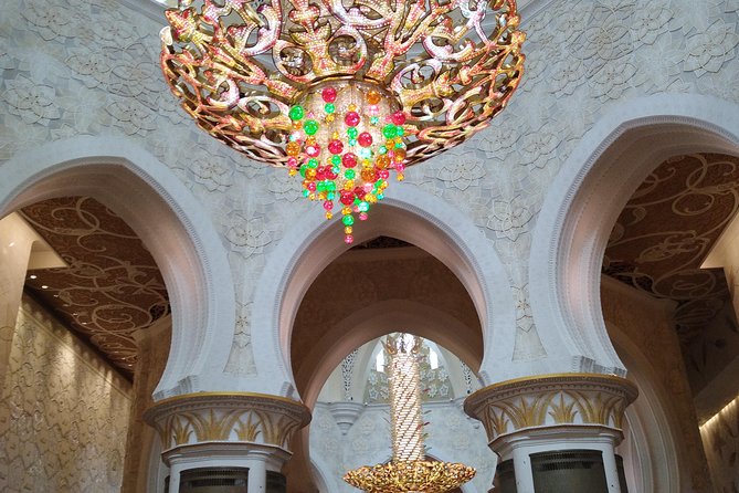Day Tour of Abu Dhabi from Dubai - Emirates Palace and the Corniche