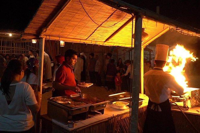 Desert Safari in 4X4 through Lahbab Desert with BBQ Dinner - Clothing, Comfort, and Timing Tips