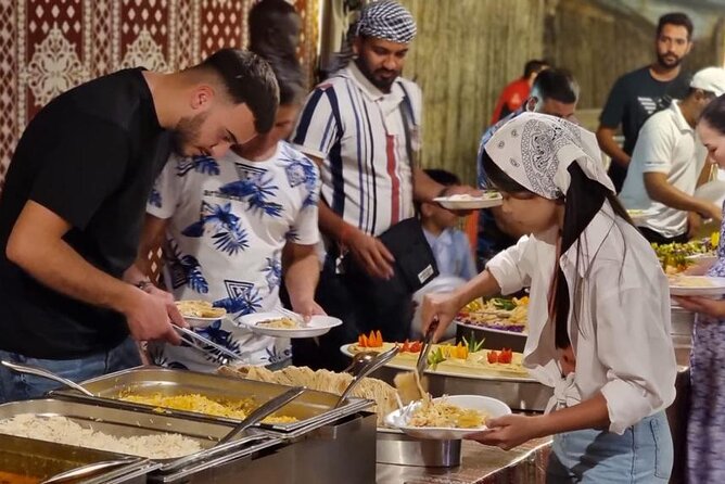 Desert Safari with Dune Bashing and Dinner In Dubai - What arrives on the BBQ dinner plate