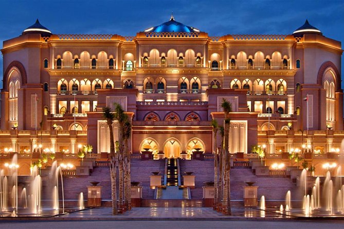 Dining Experience at iconic Emirates Palace Abu Dhabi - The Palace Cappuccino: a small treat with a big setting