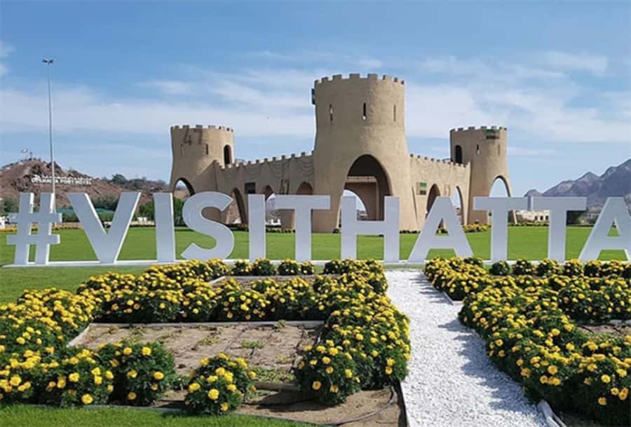 Discover Hatta Hidden Gem Private Tour with Kayaking & Honey - An early pickup keeps the road calm