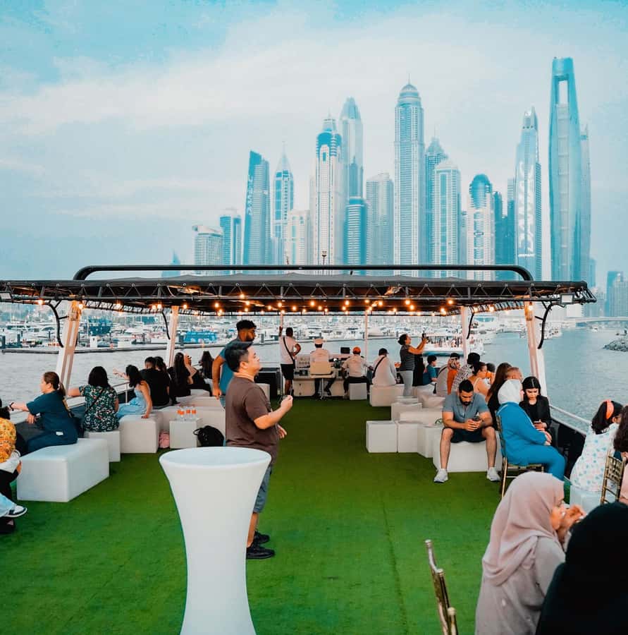 Dubai: 1-Hour Ain Boat Cruise - Who should book this cruise?