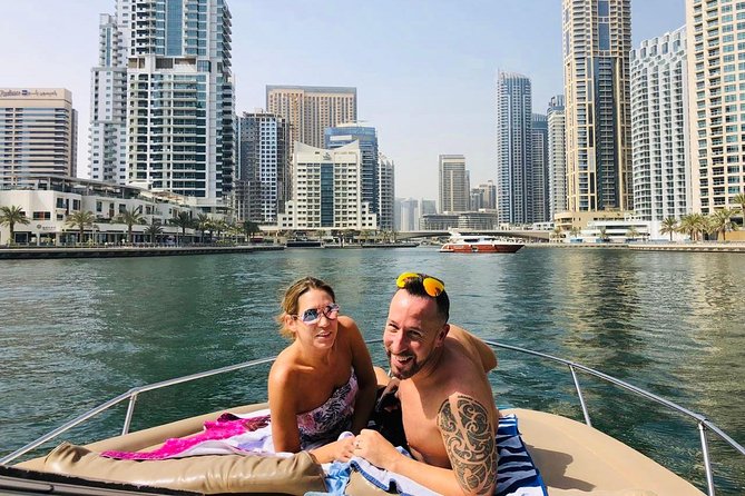 Dubai 1h Sea escape: little get away! - Who will get the most from this boat ride?