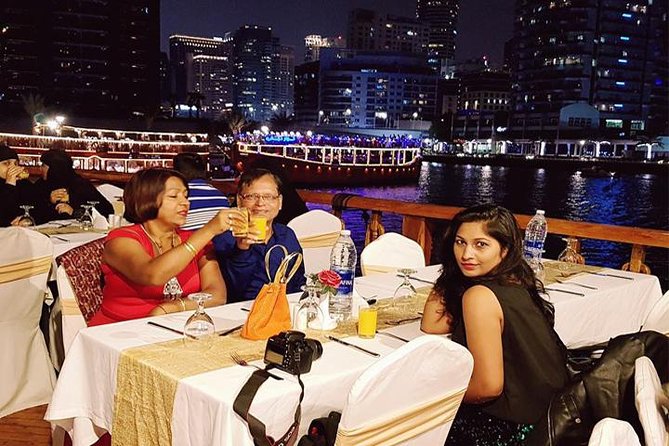 Dubai: 2-Hour Evening Dhow Cruise and Dinner - Boarding a dhow after sunset