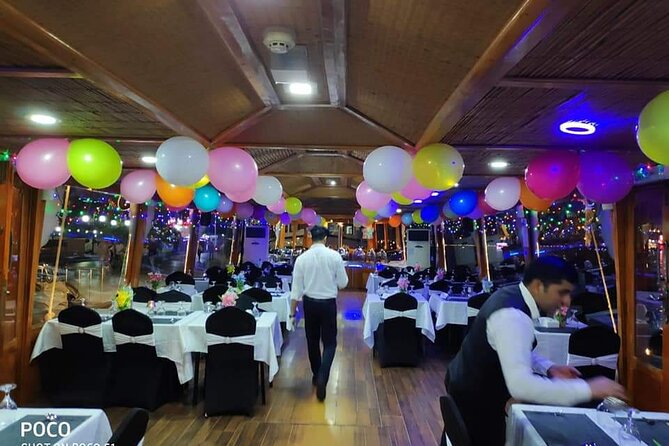 Dubai: 2-Hour Evening Dhow Cruise and Dinner - What the atmosphere is really like onboard