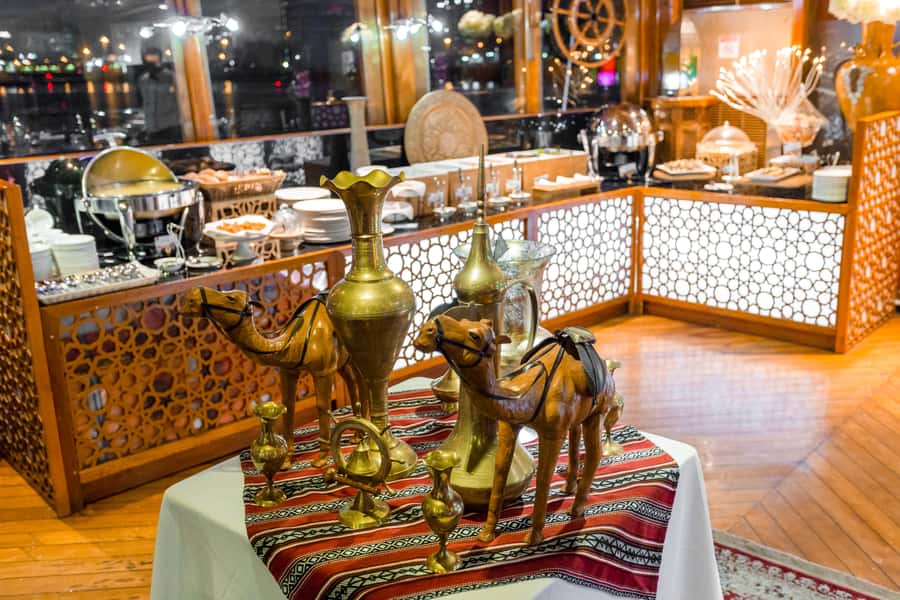 Dubai: 2-Hour Evening Dhow Cruise and Dinner - Practical tips for a smoother evening