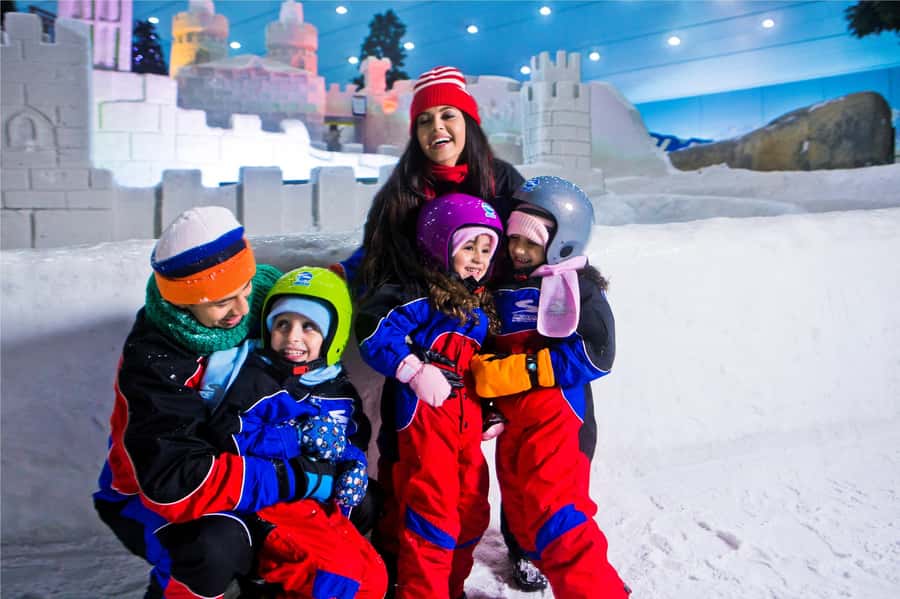 Dubai: 2-Hour or Full-Day Slope Session at Ski Dubai - Working through the five runs