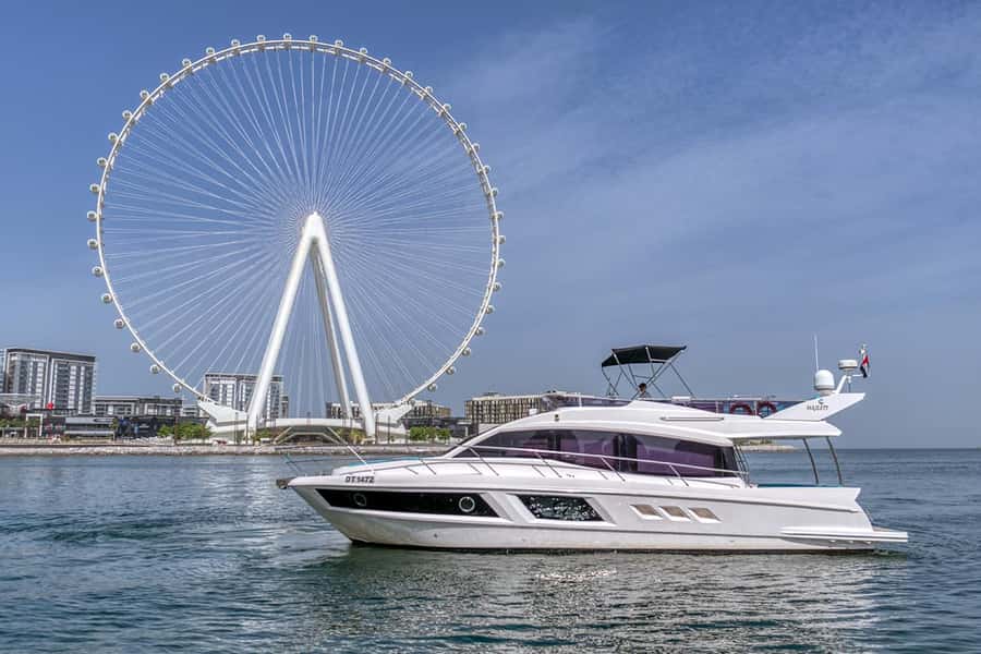 Dubai: 2-Hour Private Yacht Cruise around Burj Al-Arab - Why a private yacht changes the Dubai sightseeing experience
