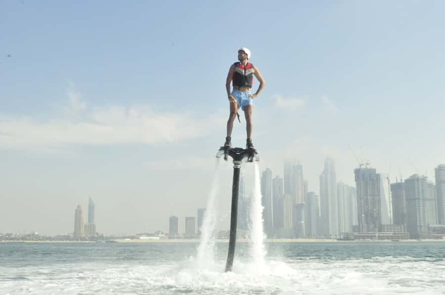 Dubai: 30-Min Flyboard Beginner Session at The Palm Jumeirah - Equipment, clothing, and comfort
