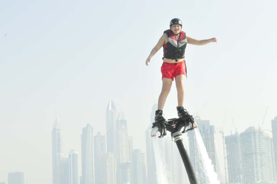 Dubai: 30-Min Flyboard Beginner Session at The Palm Jumeirah - Arriving at Dukes The Palm beach