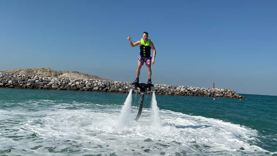 Dubai: 30-Min Flyboard with Burj Al Arab View & Soft Drink - The 30-minute route toward Burj Al Arab