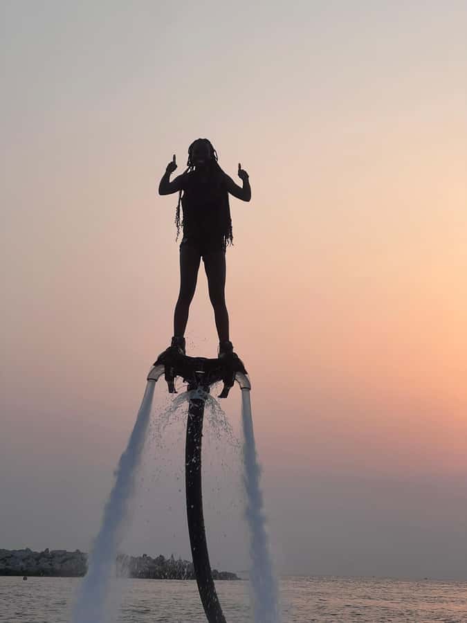 Dubai: 30–Minute Flyboard Experience - Who should book this experience?