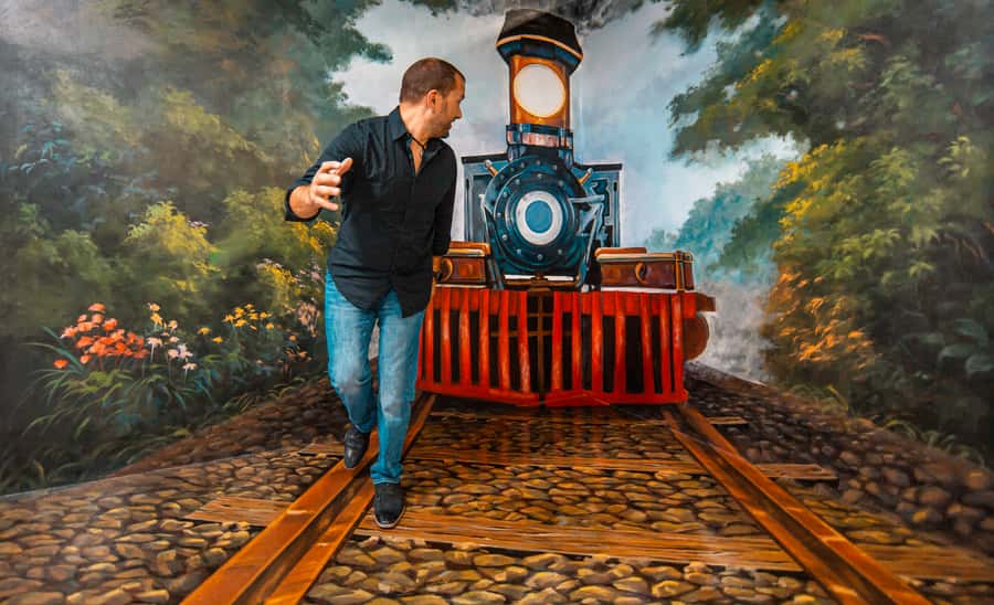 Dubai: 3D World Trick-Art Selfie Museum Entrance - Why the staff make a difference