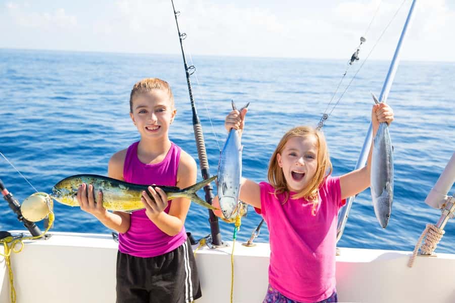 Dubai: 5 Hours Deep Sea Fishing - Starting behind Al Raheem Mosque