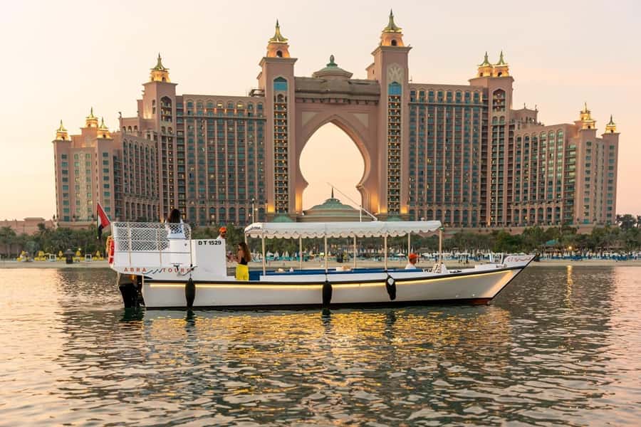 Dubai: Abra Boat Tour in Atlantis, Palm, Ain Dubai & Marina - Key points before you book