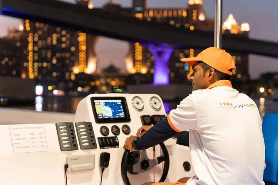 Dubai: Abra Boat Tour in Atlantis, Palm, Ain Dubai & Marina - How good is the crew and commentary?