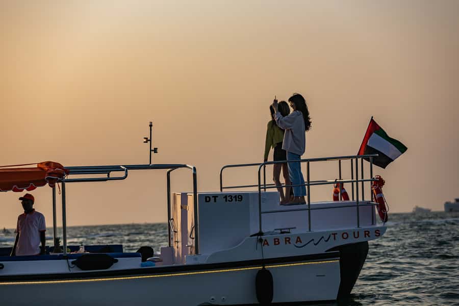 Dubai: Abra Boat Tour in Dubai Marina, Ain Dubai, JBR - Why sunset gives you better value