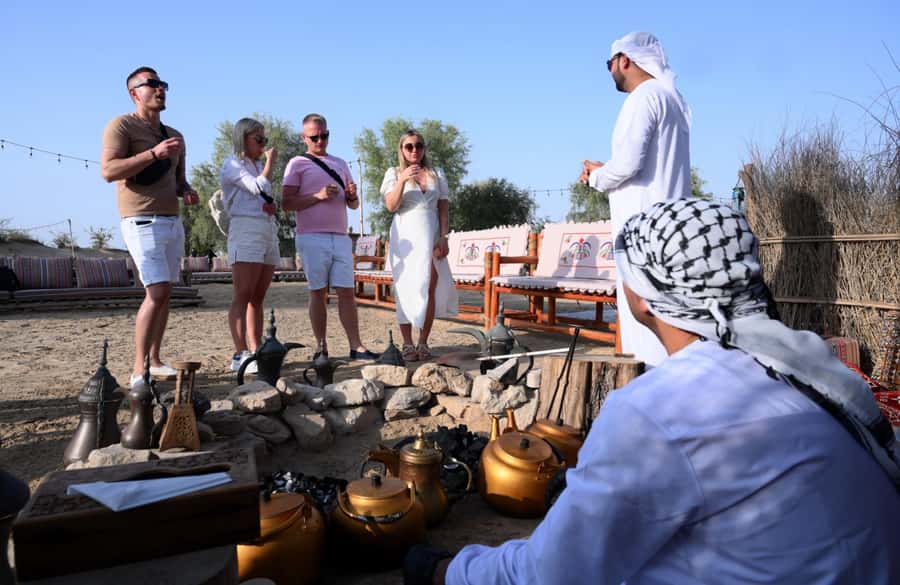 Dubai: Al Marmoom Oasis Horse Riding Experience with Snack - How the riding instruction works
