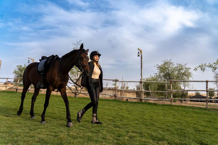 Dubai: Al Marmoom Oasis Horse Riding Experience with Snack - Best timing and useful planning tips