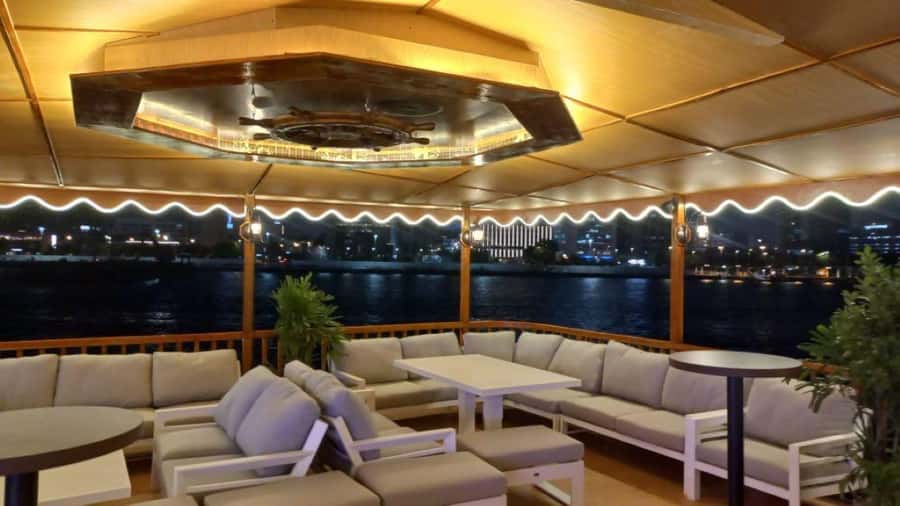 Dubai: Al Seef Largest Dhow Dinner Cruise with Live Show - Tanoura dancing and a puppet show