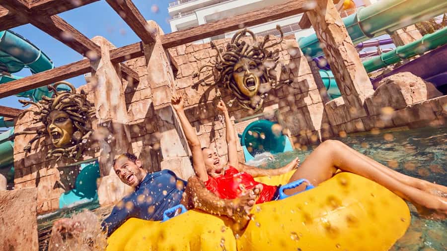 Dubai: Aquaventure World AquaXpress Fast-Pass Only - Arriving at Aquaventure and getting started