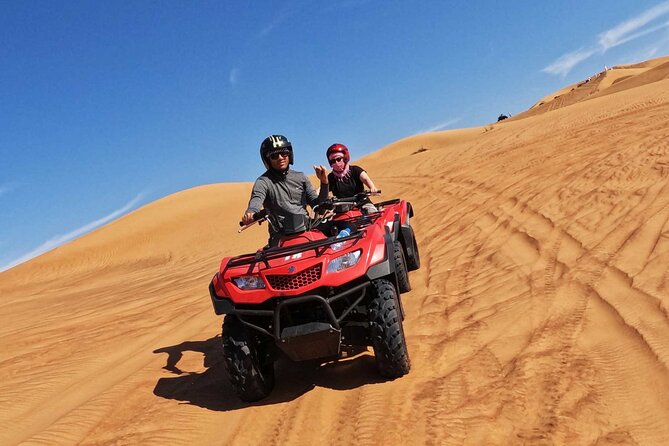 Dubai: Buggy Dune Bashing, Sand Boarding, Camel Ride & Show - Sandboarding for 15 to 20 minutes
