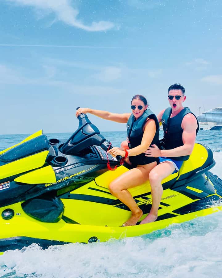 Dubai: Burj Al Arab Jetski Tour - Learning to handle the jet ski