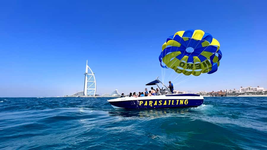 Dubai: Burj Al Arab Parasailing, Ice Cream, Pics, and Videos - Takeoff, landing, and the question of getting wet