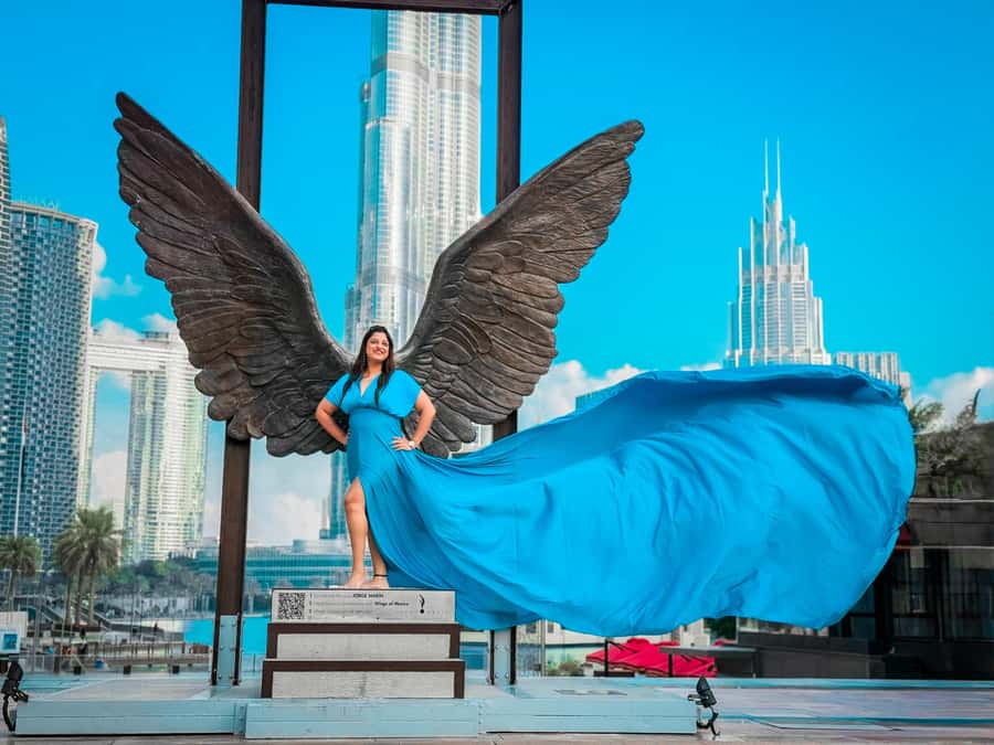 Dubai: Burj Khalifa Flying Dress Videography Shoot - Starting at Wings of Mexico