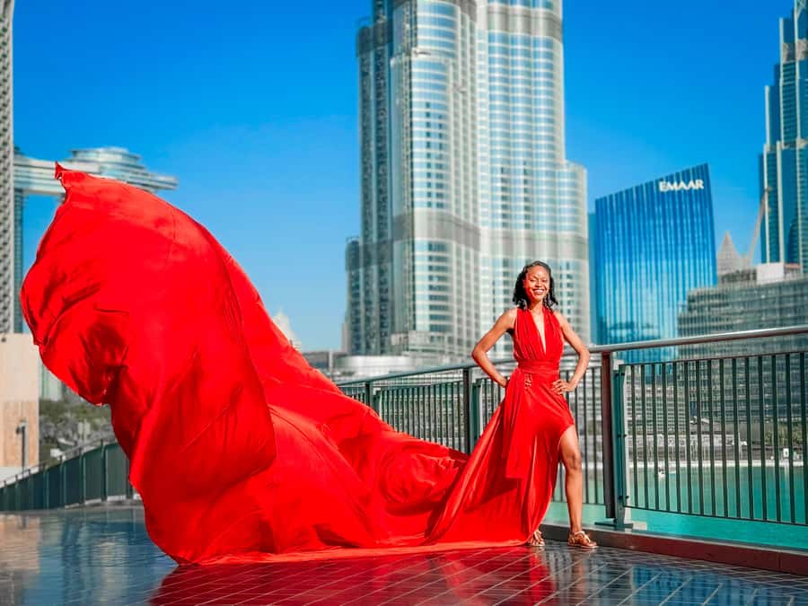 Dubai: Burj Khalifa Flying Dress Videography Shoot - Burj Ceni and Dubai Opera
