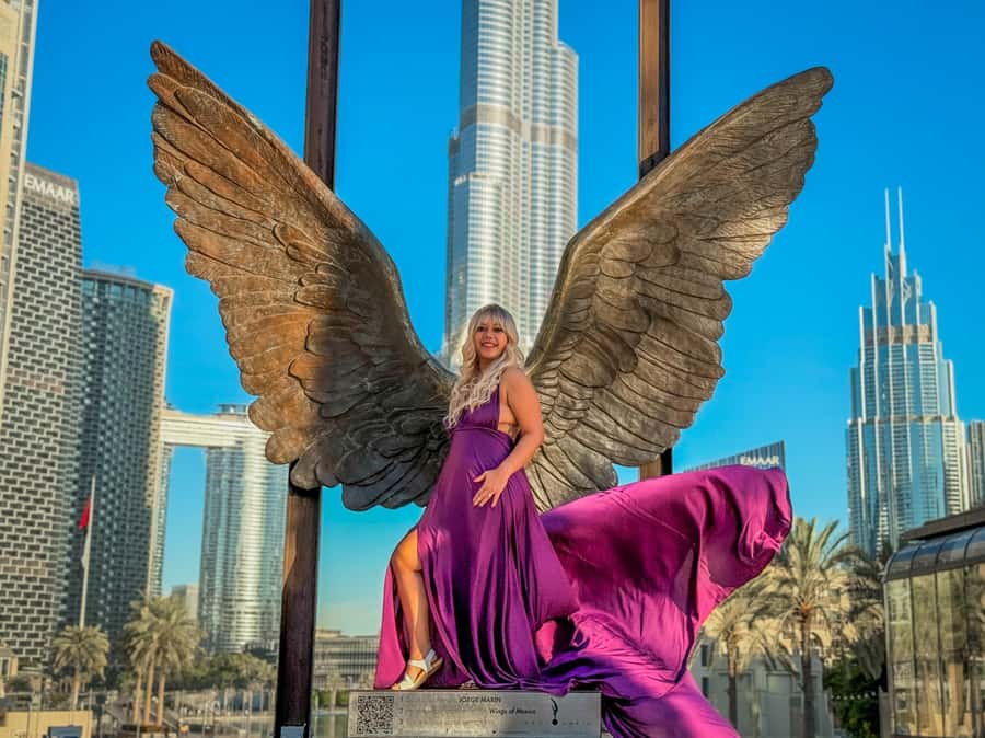 Dubai: Burj Khalifa Flying Dress Videography Shoot - What you receive within 24 hours