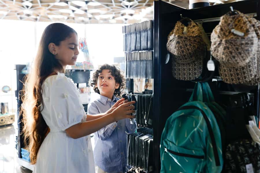 Dubai: Burj Khalifa Levels 124 & 125 Entry Ticket + Options - Level 125: the more polished observation deck