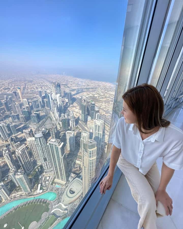 Dubai: Burj Khalifa Levels 124 & 125 Entry Ticket + Options - Choosing between sunrise, daytime, and sunset