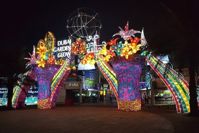 Dubai by Night City Tour - Transport, commentary, and the group experience