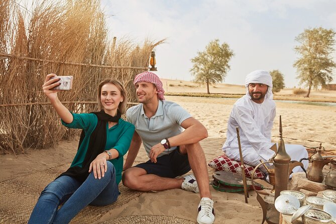 Dubai: Camel Caravan, Bedouin Breakfast with Al Marmoom Oasis - Arabic dress, falcon photos, and a little theatre