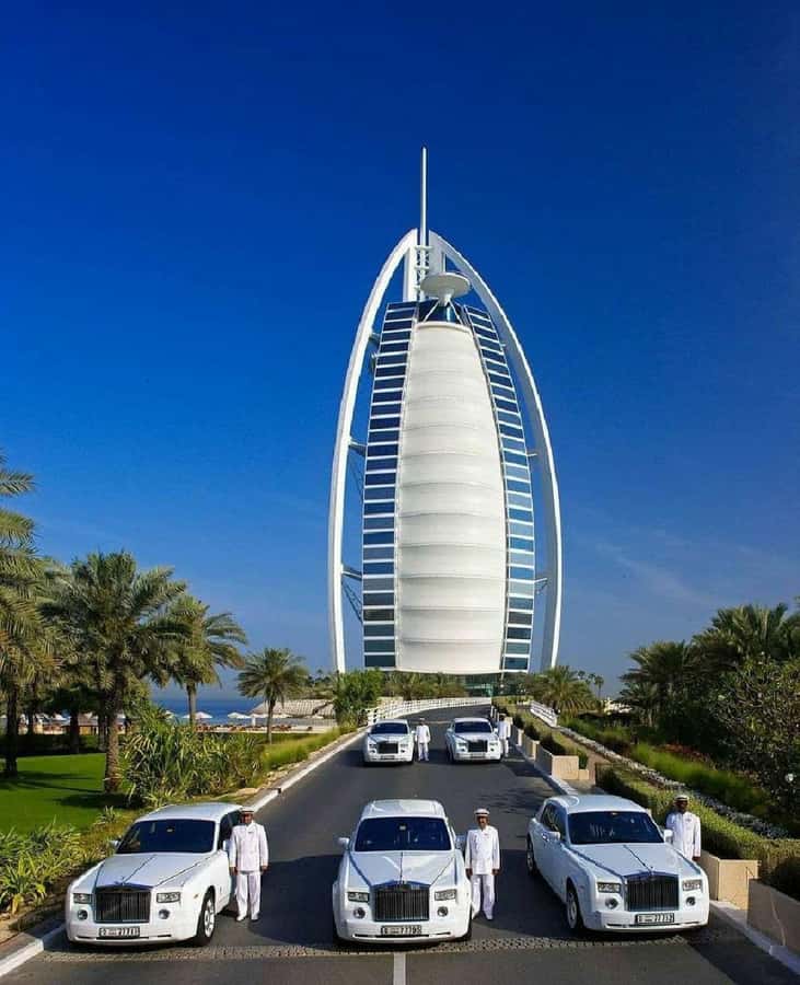 Dubai: City Highlights Private Layover Tour with Transfer - The Dubai Frame and Zabeel Palace connect the eras