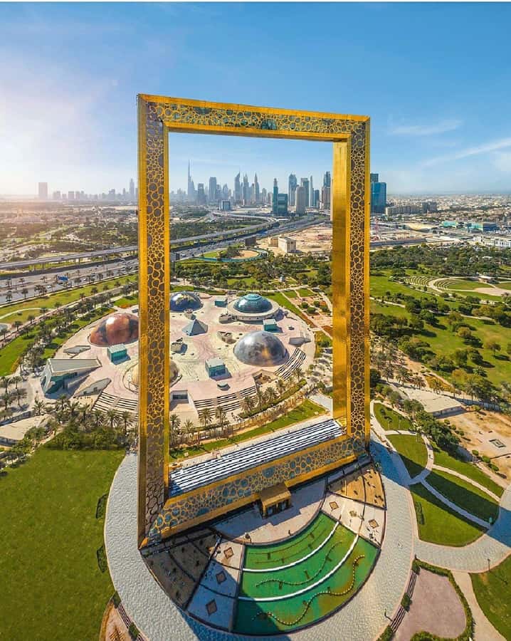 Dubai: City Highlights Private Layover Tour with Transfer - Palm Jumeirah and Atlantis deliver the big Dubai images