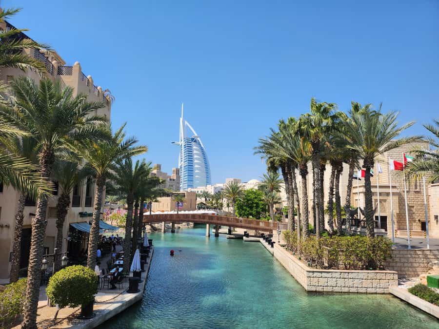 Dubai: City Highlights Tour with Blue Mosque & Street Food - Inside Al Farooq Omar Bin Al Khattab Mosque
