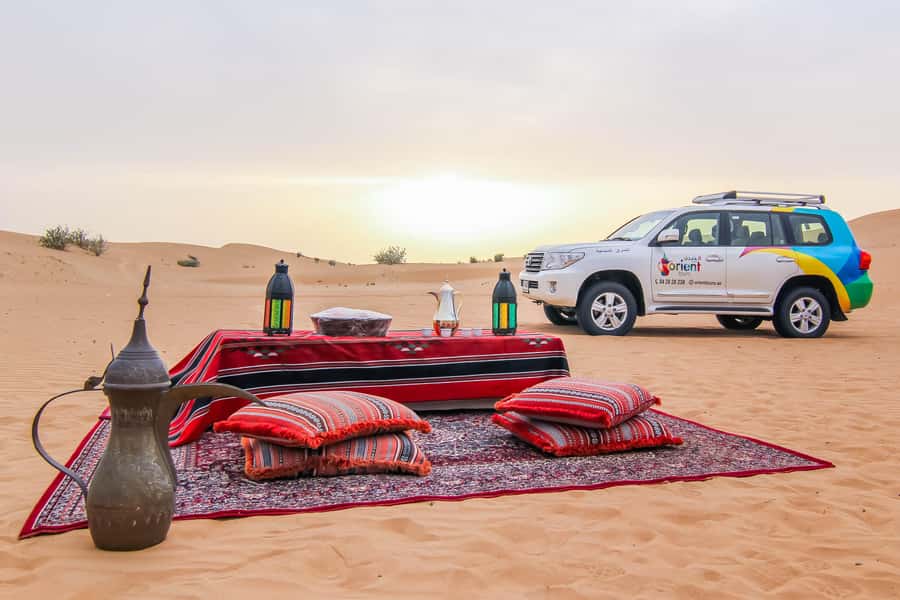 Dubai: City Tour and Desert Experience with Fun Activities - Guides and the shared-tour experience
