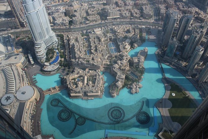 Dubai City Tour: Experience Top Attractions of Dubai - Burj Khalifa and Dubai Mall: the modern center