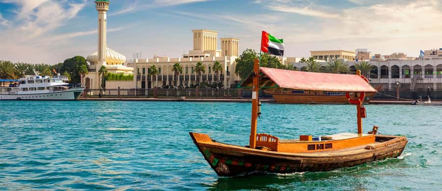 Dubai: City Tour with Professional Guide in Luxury Car - What the luxury car and guide service add