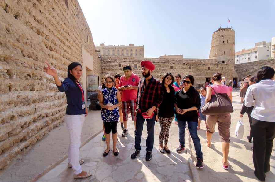 Dubai Cityscape and Desert Safari Full-Day Tour - Jumeirah Mosque and the beach district