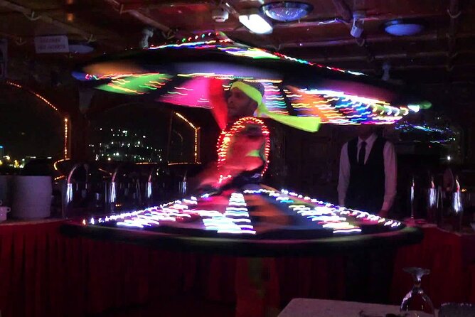Dubai Creek Cruise Dinner with Transfer - Dinner on board: the key question