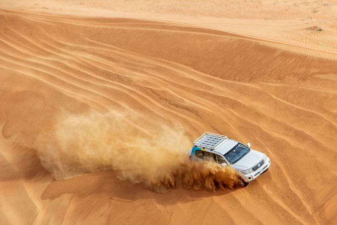 Dubai Desert 4x4 Dune Bashing, Sandboarding, Camel Riding, Dinner - The camel ride and henna stop