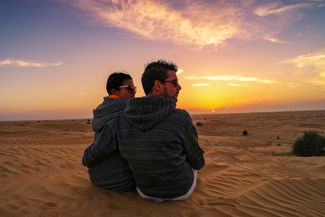 Dubai Desert Discovery: Red Dunes Safari, Sandboard & Camel Ride - How the shared and private choices affect the day