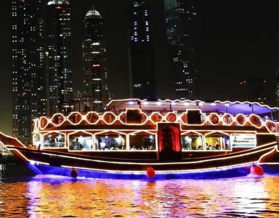 Dubai: Dhow Dinner Cruise on Creek or Marina with Live Shows - Buffet dinner with local and international choices