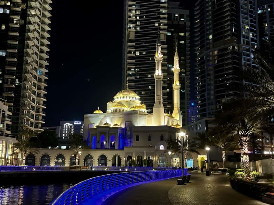 Dubai: E-Scooter Guided Tour of Marina, JBR & Bluewaters - Dubai Marina: skyscrapers, water, and the mini Manhattan
