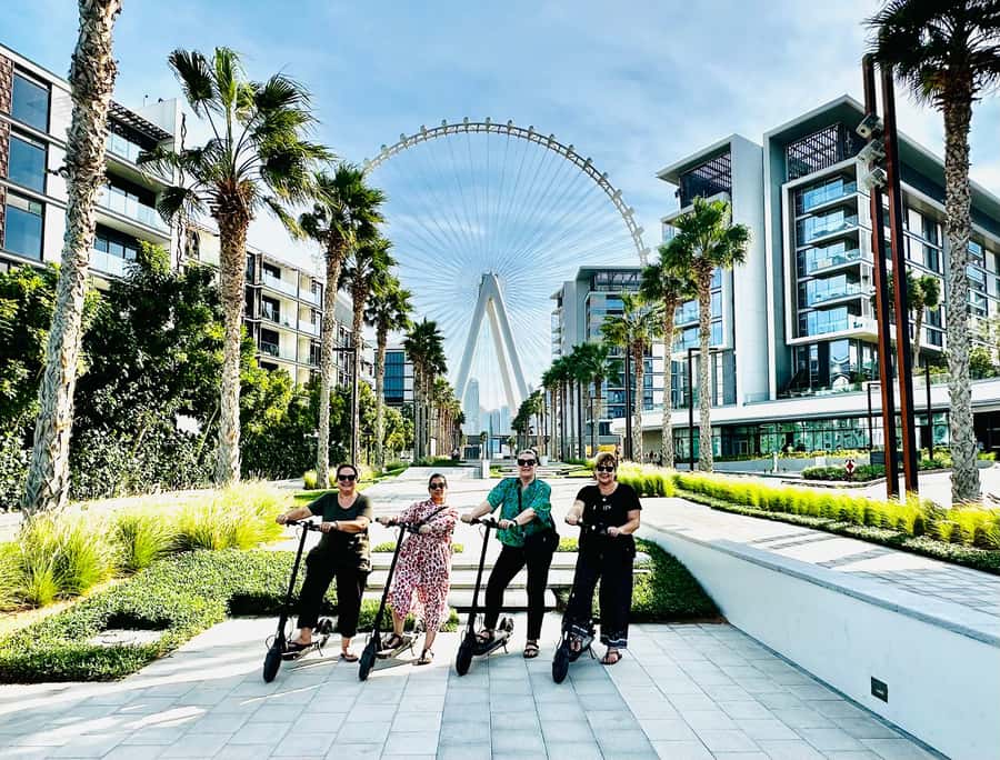 Dubai: E-Scooter Guided Tour of Marina, JBR & Bluewaters - The Marina Mosque and Dubai Marina Yacht Club